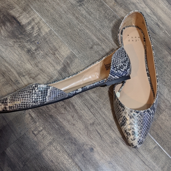 A New Day Snake Skin Flats - Picture 2 of 4